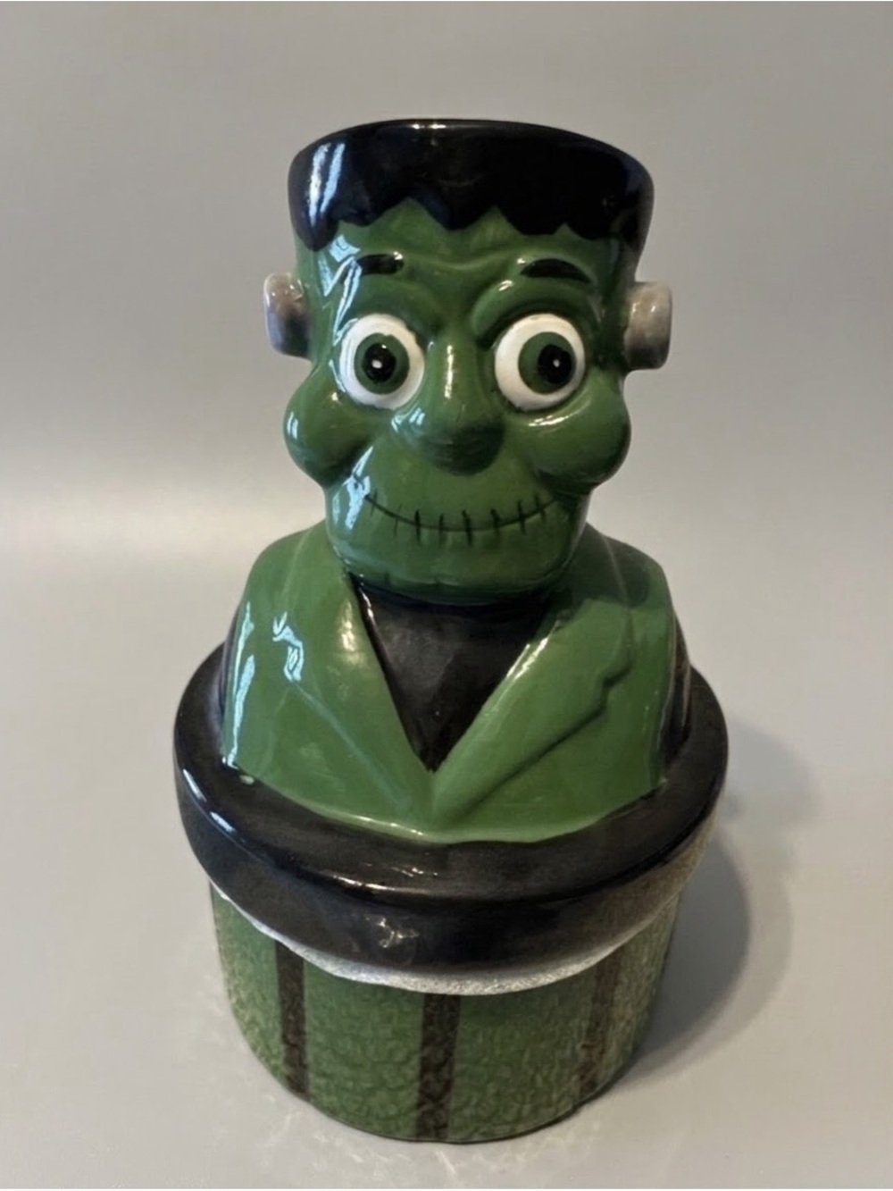VIRAL-Green Frankenstein Ceramic Trinket - Playful Home Accent